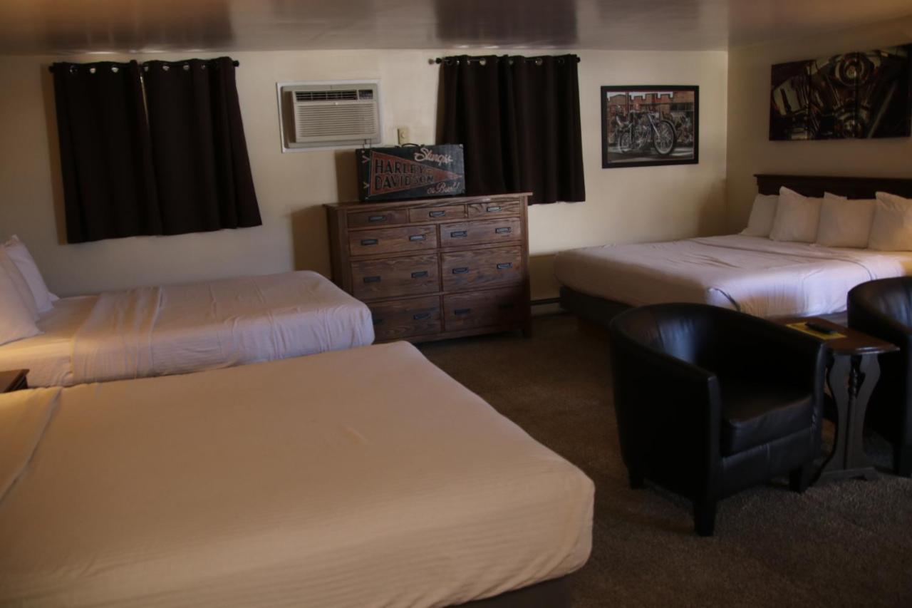 Townhouse Motel Lusk Экстерьер фото