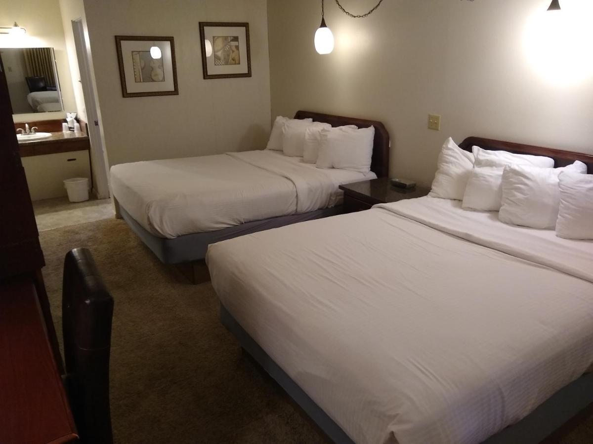 Townhouse Motel Lusk Экстерьер фото